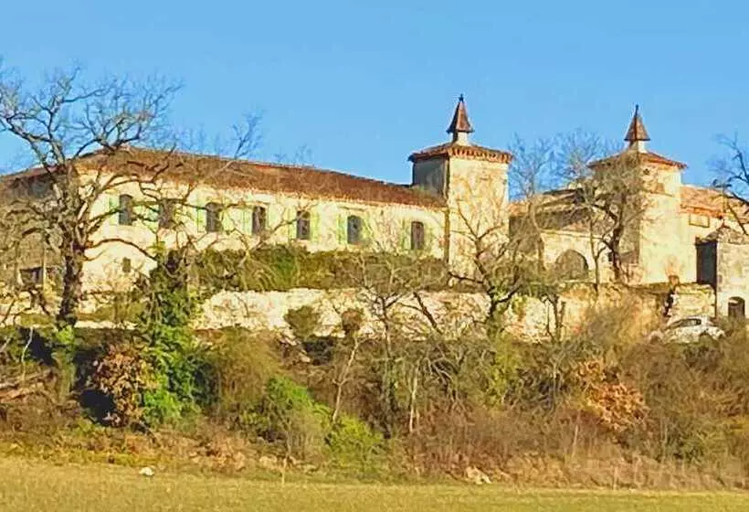 Aamiaismajoitus (B&B) Domaine De Lejos   Portes D Albi