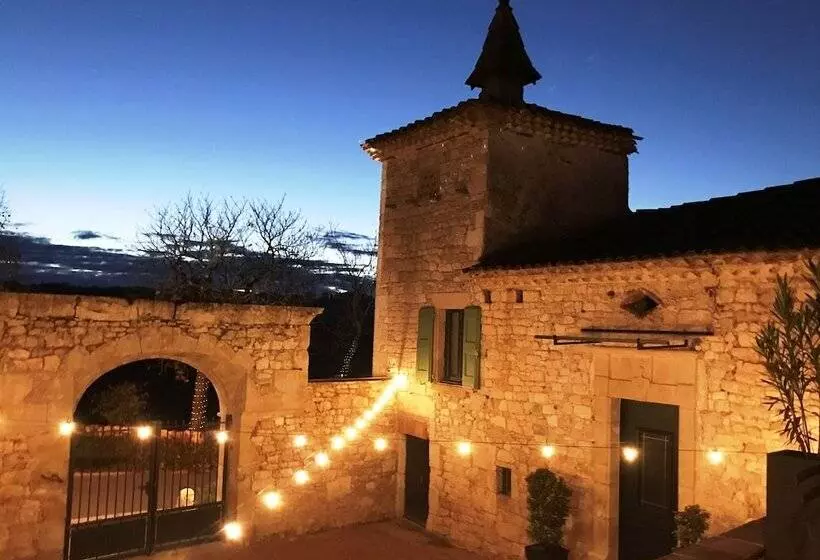 Aamiaismajoitus (B&B) Domaine De Lejos   Portes D Albi