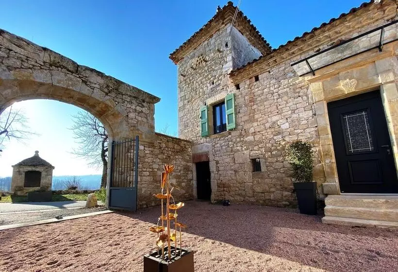 Aamiaismajoitus (B&B) Domaine De Lejos   Portes D Albi