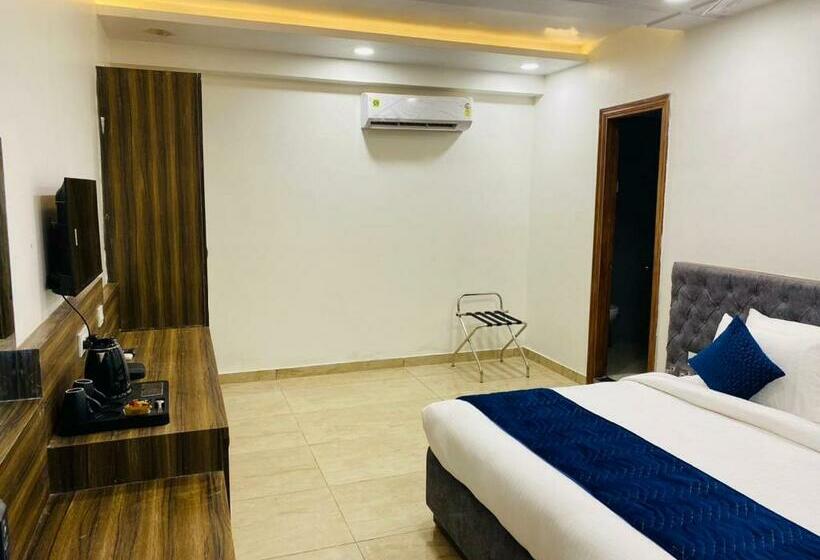 酒店 Hb Klyde Premier