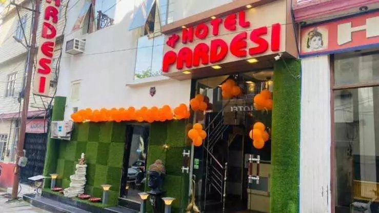 ホテル Oyo 80756  Pardesi