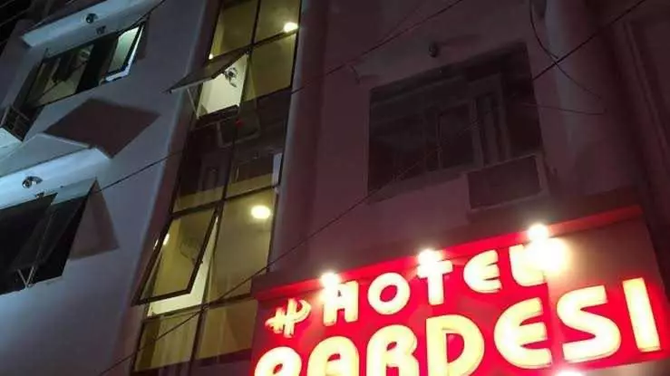 ホテル Oyo 80756  Pardesi