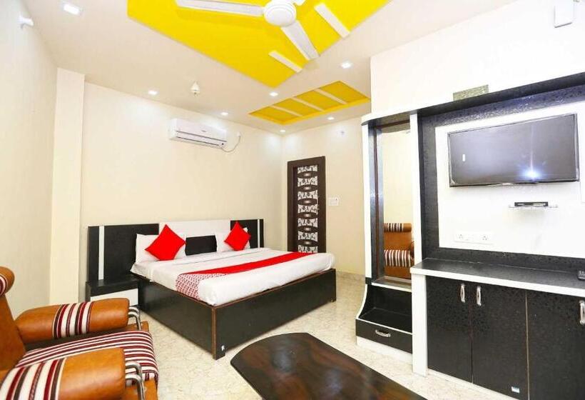 בית מלון כפרי Oyo Flagship 80728 My Prime Family Restaurant