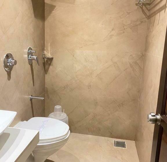 בית מלון כפרי Plaza Heights By Rak Rooms, Mangaluru