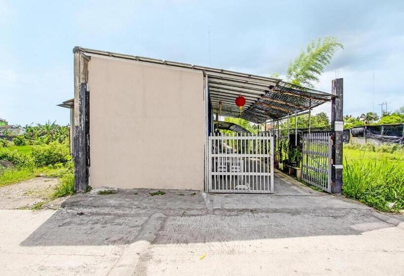 Szálloda Spot On 92179 Latinos House