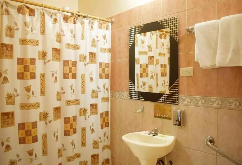 Majatalo Hostal Galápagos   Guayaquil