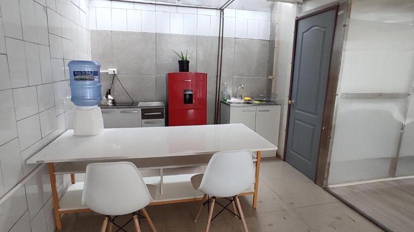 پانسیون Sireno Hostal