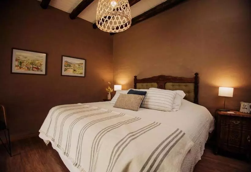 Retkeilymaja El Pinar Caballeriza