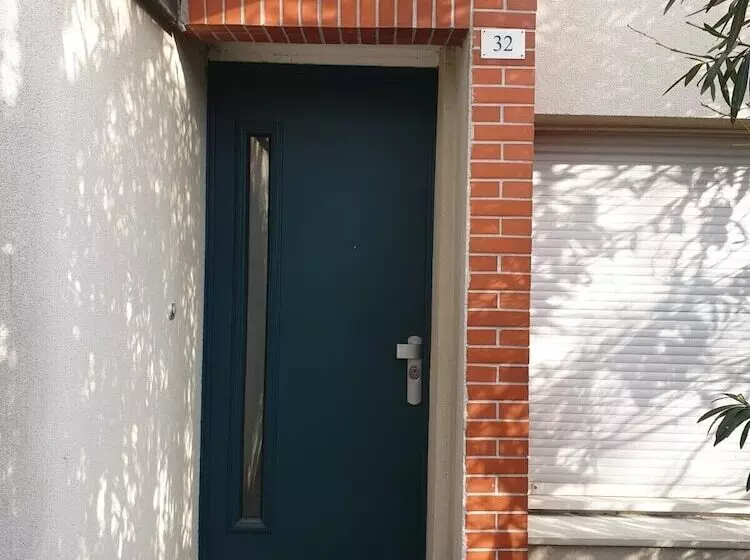 Auberge  Kama   Hostel