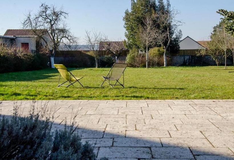 Bed and Breakfast Au 41   Le Calme à 5 Min D Auxerre