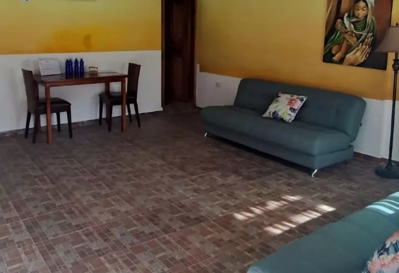 ベッドアンドブレックファースト Casa Augusto Hospedaje