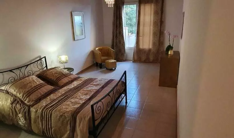 Aamiaismajoitus (B&B) Chez Isabelle