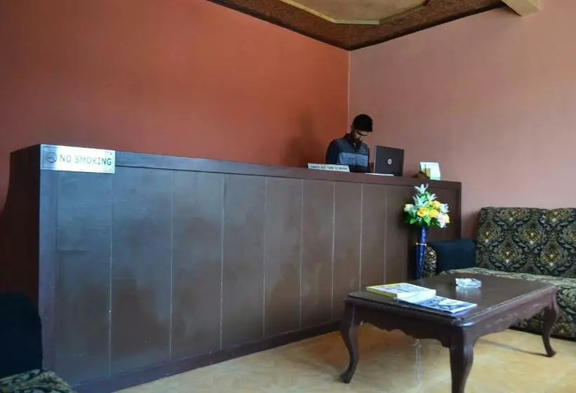هتل Luxury Inn