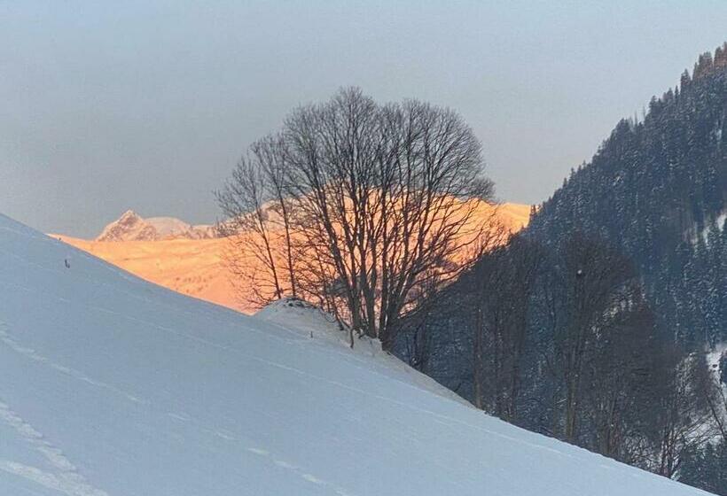 펜션 Aux Fermes De La Croix, Chambres, Petits Déjeuners, Diners