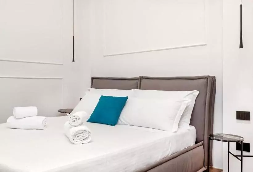 پانسیون Nelli Rooms Via Biassa