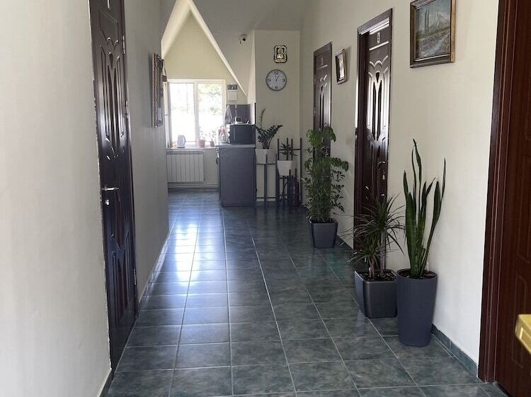 Pension Noragyugh Guest House