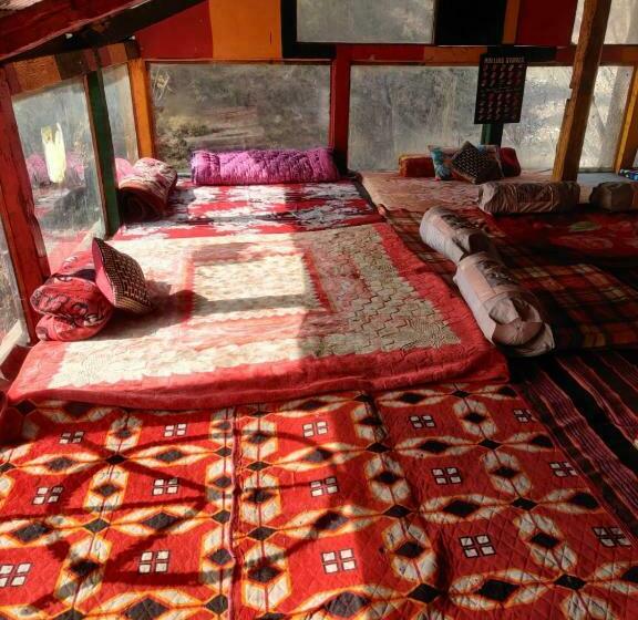 Pensão Ravers Point