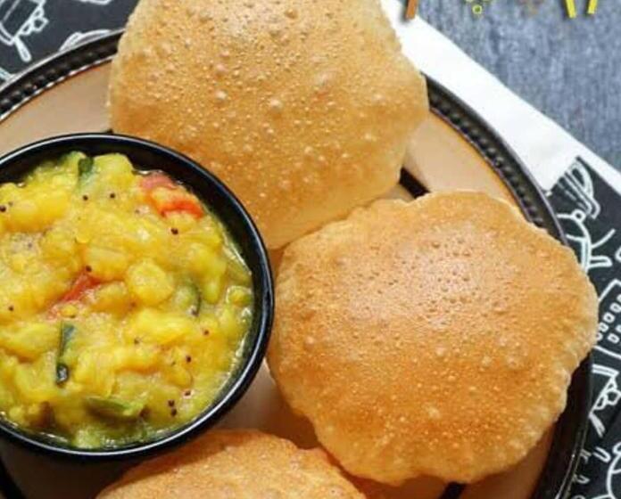 Staymaker Hotel Mohan Palace