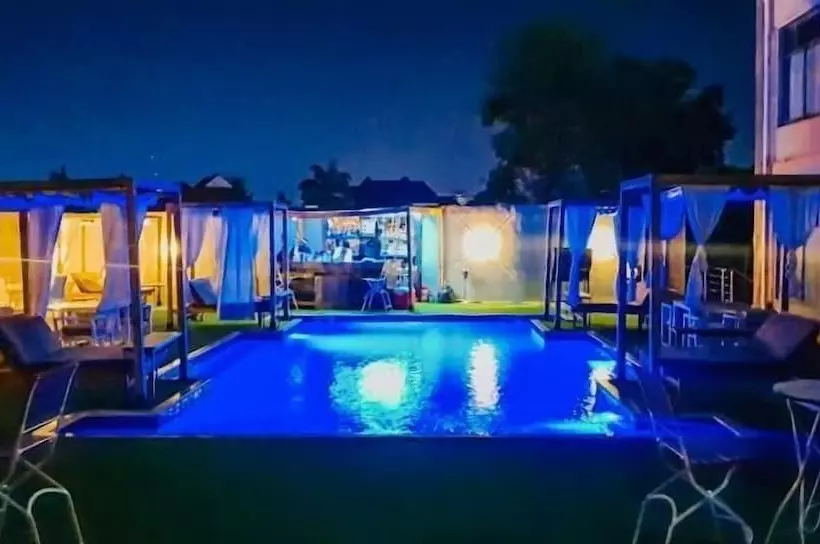 هتل T E L E By Summerset Continental