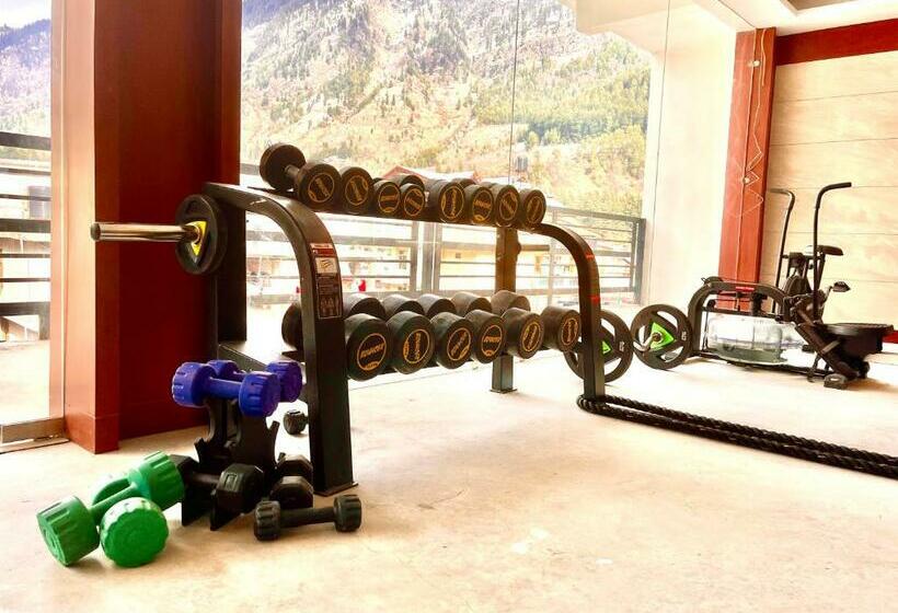 فندق Hostel Backyard Near Mall Road Manali