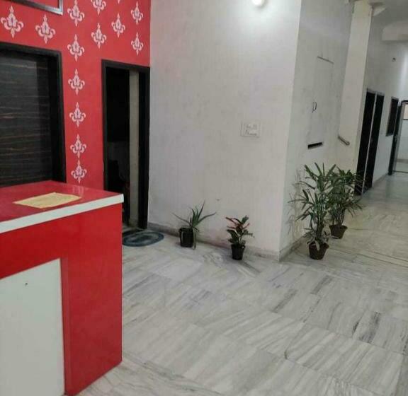 בית מלון כפרי Rohtak Guest House