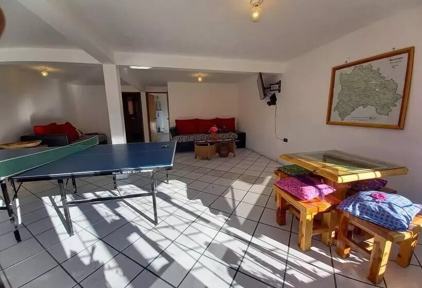 ペンション Hostal Pata De Perro   Hostel