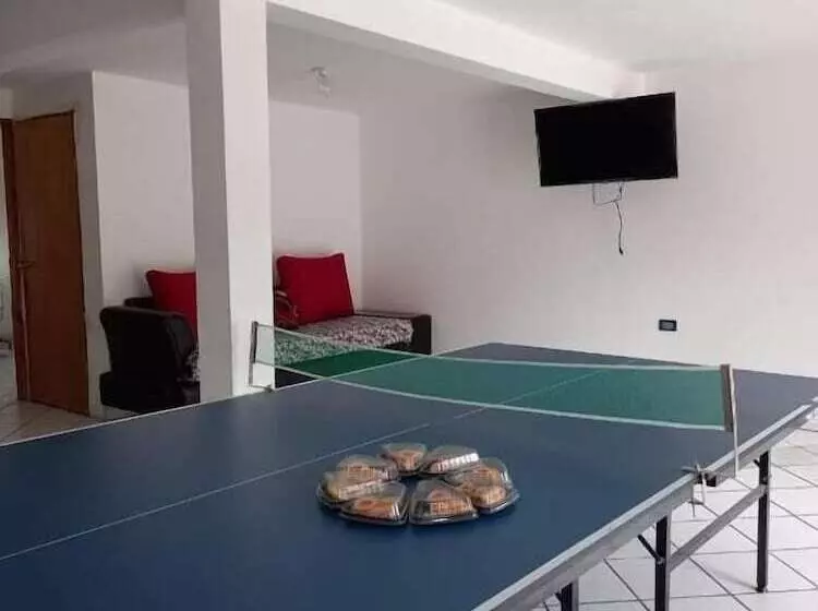 ペンション Hostal Pata De Perro   Hostel