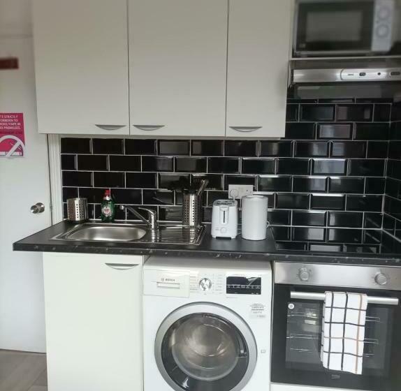 Pensiune Private Studio On Finchley Road