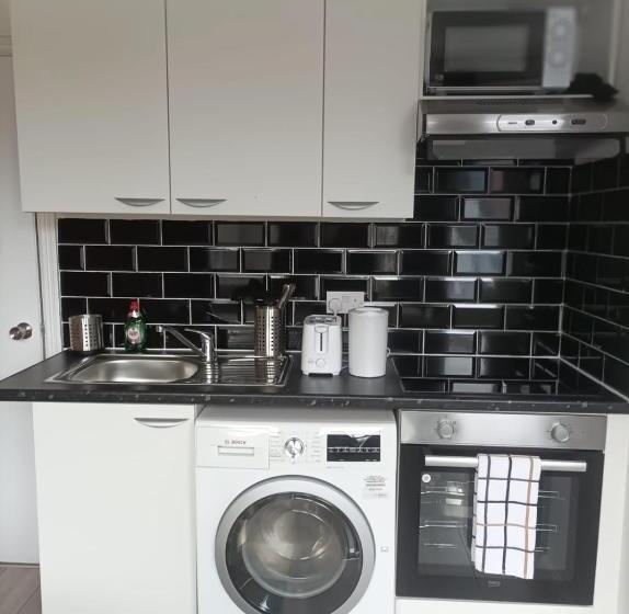 Pensiune Private Studio On Finchley Road