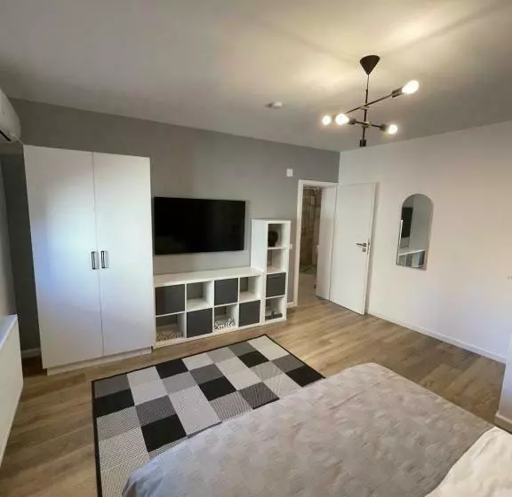 ペンション Rooms