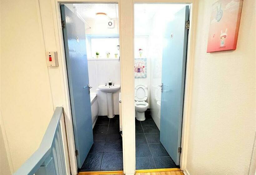 펜션 Stepney Green 17 Double Bedrooms