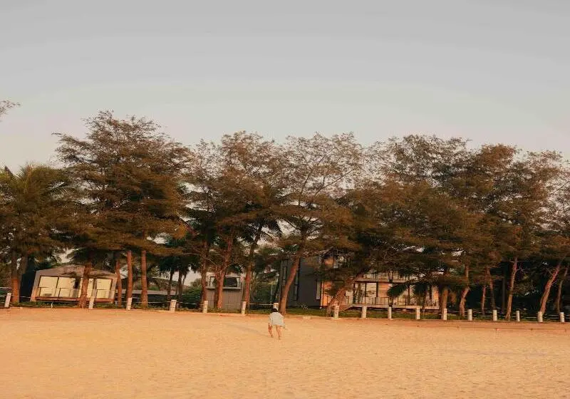 リゾートホテル The Postcard On The Arabian Sea