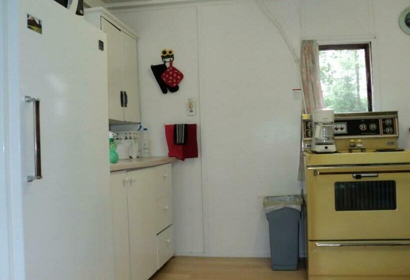 호스텔 2 Brdm Country Cottage #3 Rosewood Cottages