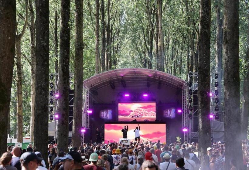 مبيت وإفطار La Chambre D Angèle