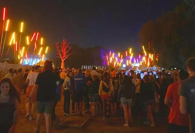 ベッドアンドブレックファースト La Chambre D Angèle