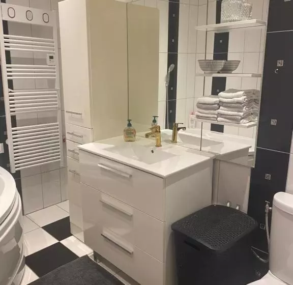 ベッドアンドブレックファースト La Chambre D Angèle