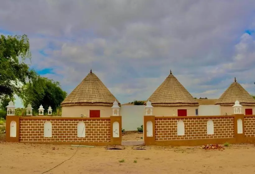 Hotelli Bikaner Desert Camp And Resort