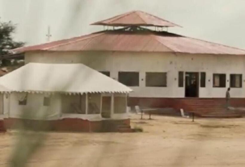 هتل Bikaner Desert Camp And Resort