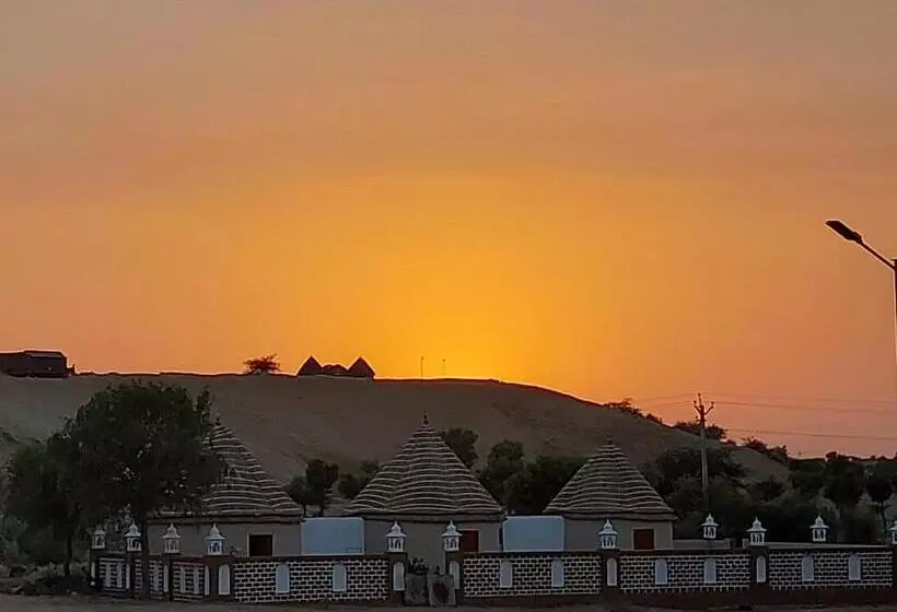 Hotelli Bikaner Desert Camp And Resort