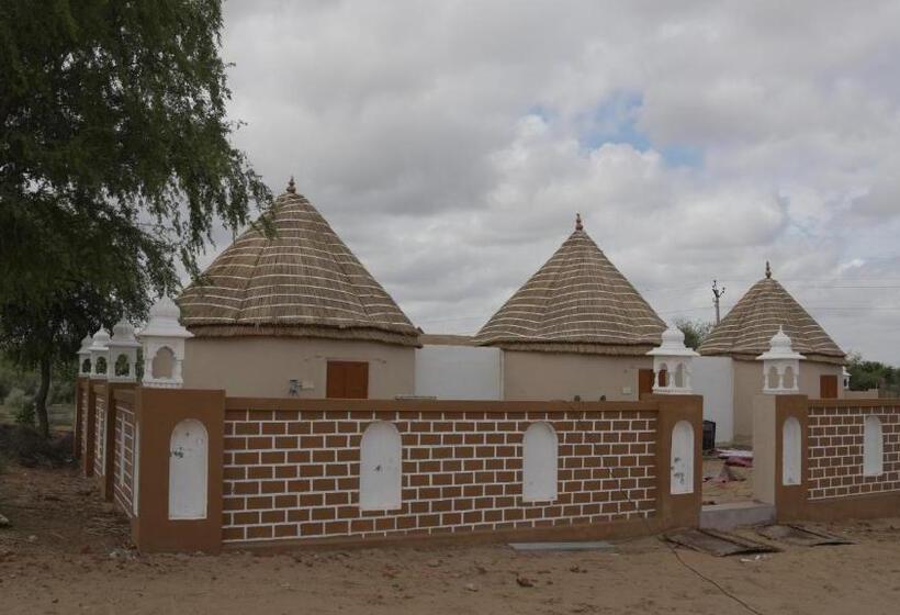هتل Bikaner Desert Camp And Resort