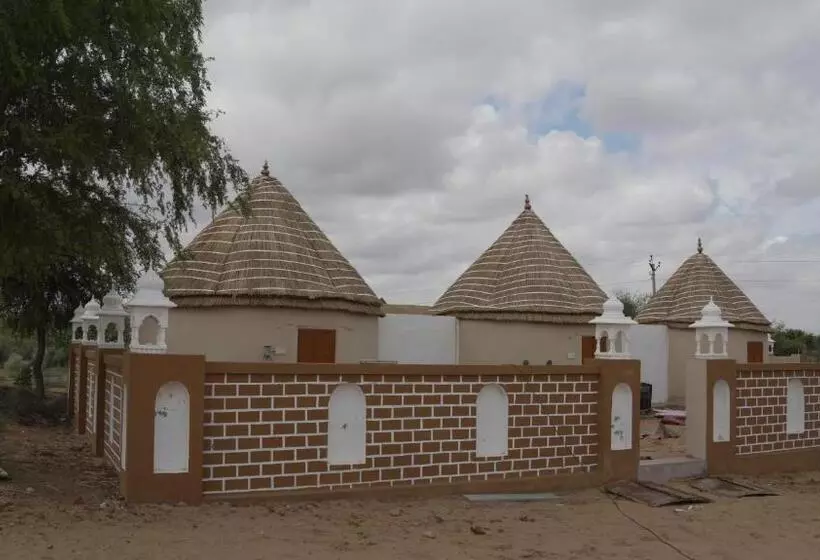 Hotelli Bikaner Desert Camp And Resort