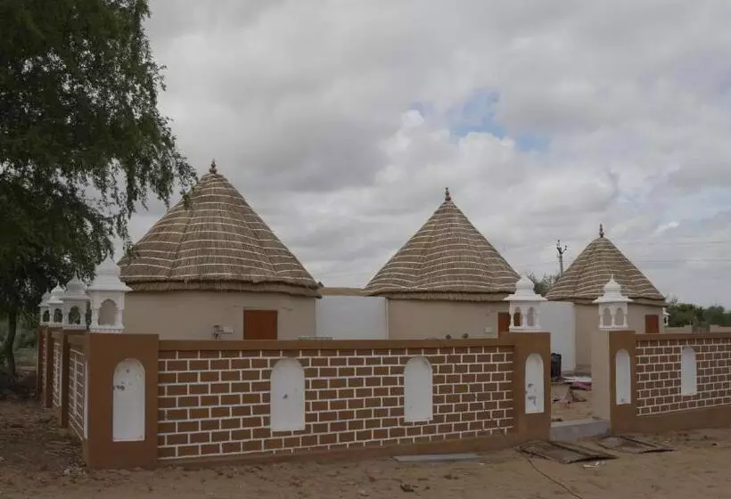Hotelli Bikaner Desert Camp And Resort
