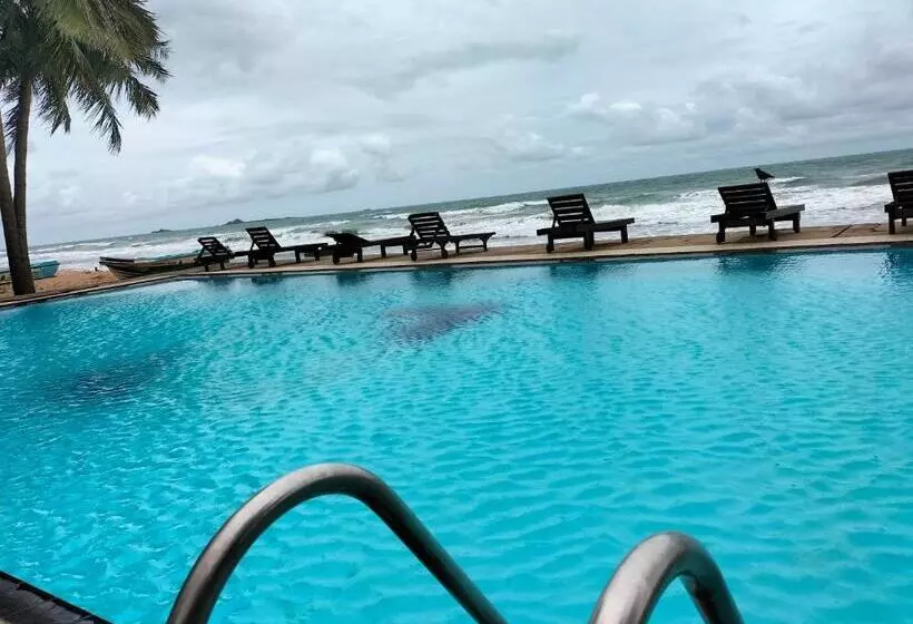 هتل Coral Bay