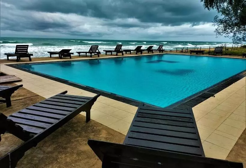 هتل Coral Bay