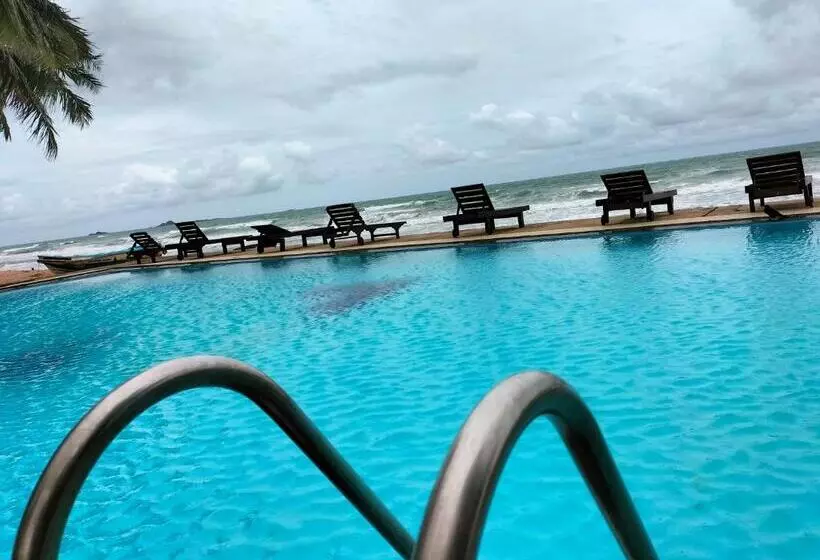 هتل Coral Bay
