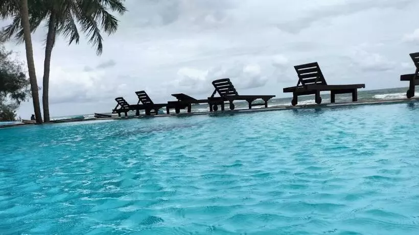 هتل Coral Bay