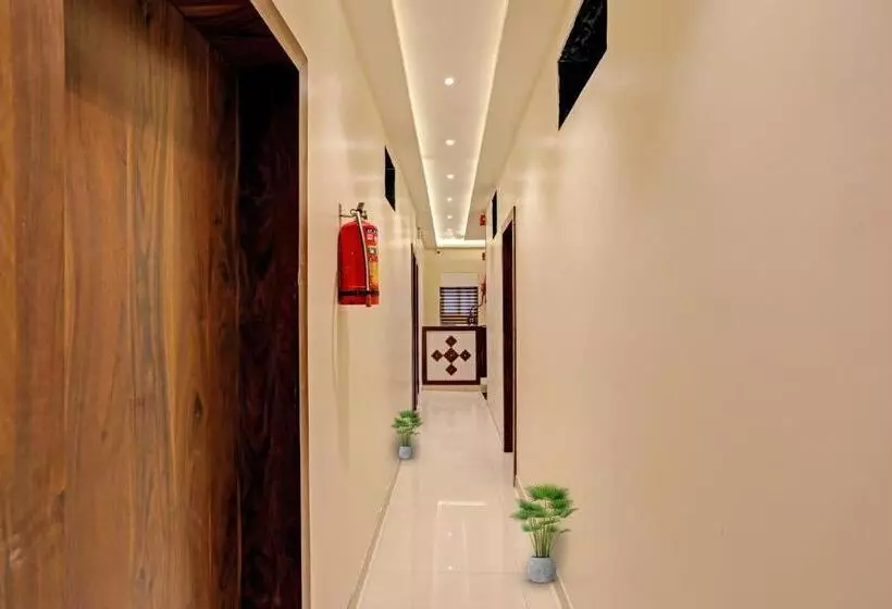 ホテル O Nandi Palace Lodging And Boarding