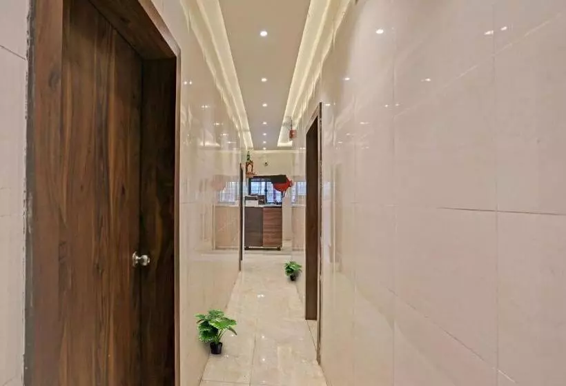 ホテル O Nandi Palace Lodging And Boarding