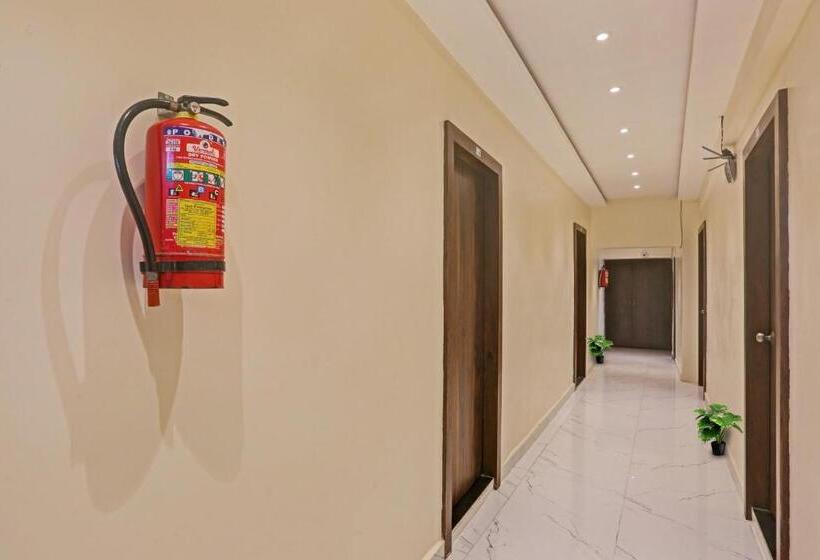 酒店 O Nandi Palace Lodging And Boarding