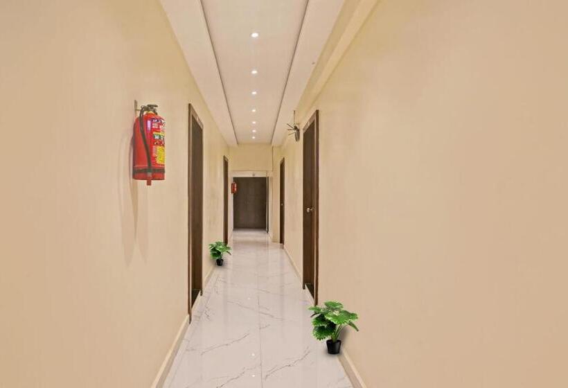 酒店 O Nandi Palace Lodging And Boarding